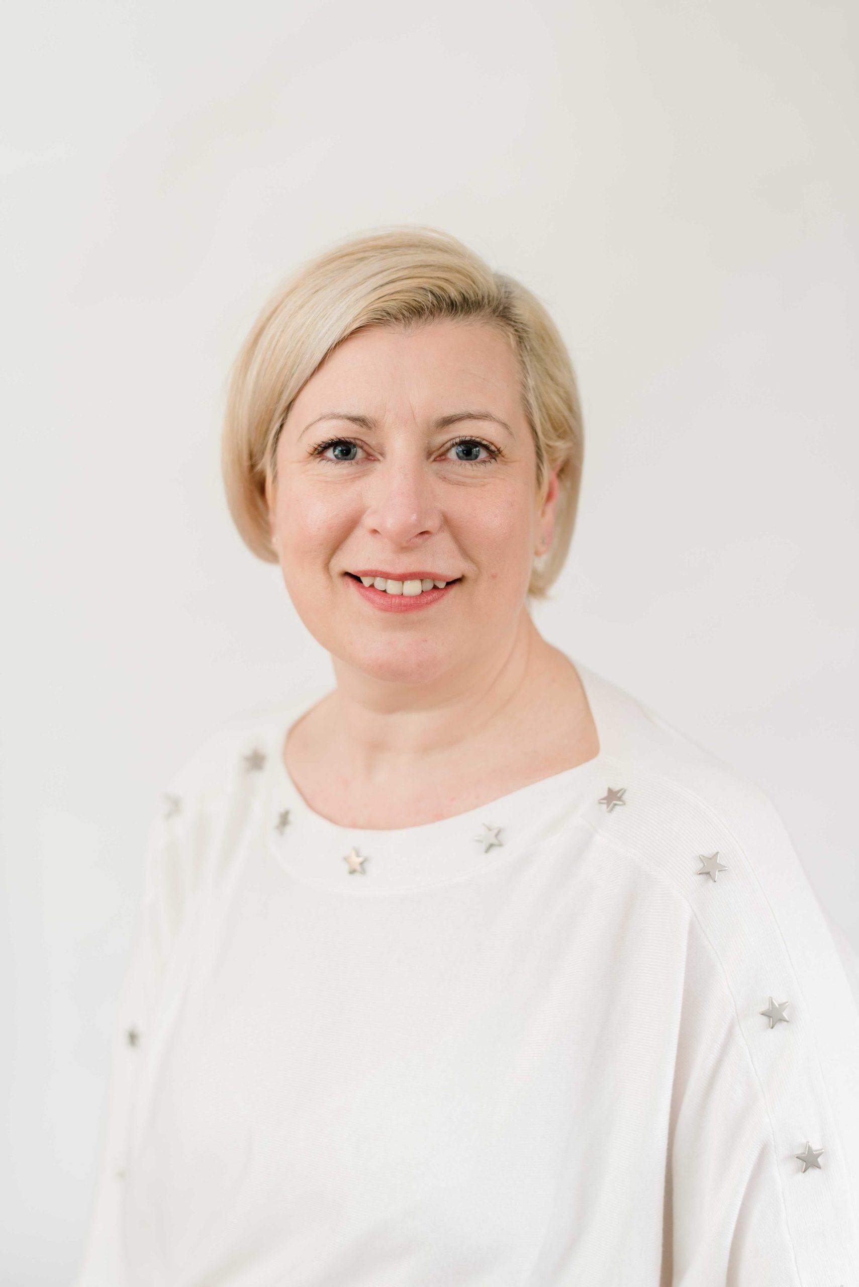 Debbie Fisher profile image