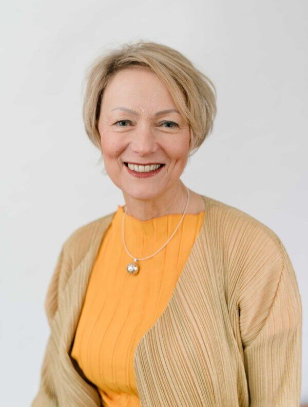Katie Ledger profile image